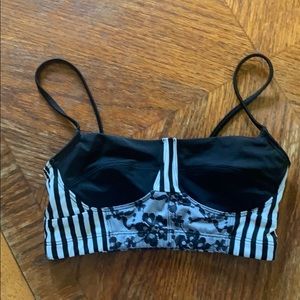 Onzie black and white bralette